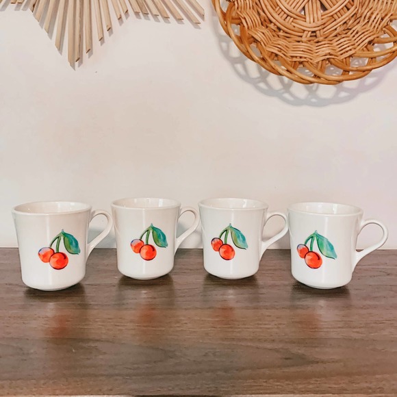 Set of 4 VTG Corning Corelle Fruit Basket Teacups - Picture 2 of 9